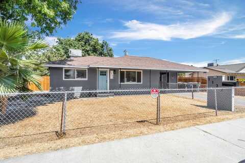1132 7th Street W, Hanford, CA 93230