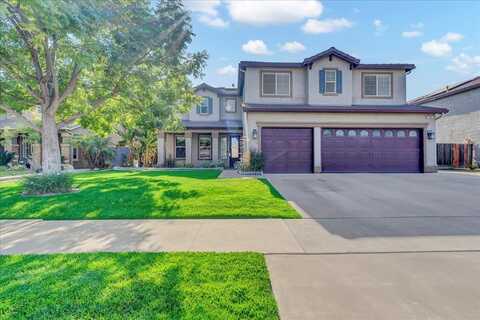 2196 Riesling, Hanford, CA 93230