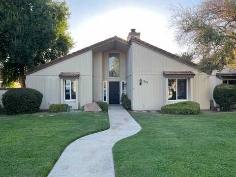 1964 Cougar Lane, Clovis, CA 93611