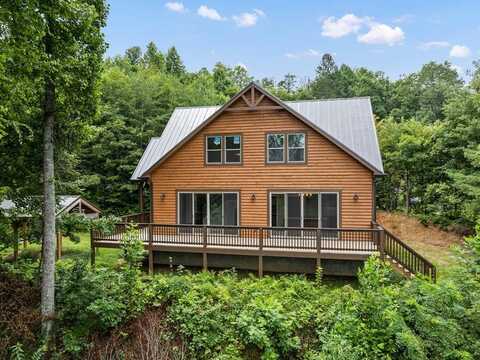 136 Rider Rdg, Whittier, NC 28789