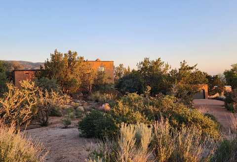 77 Pinon Hill Place NE, Albuquerque, NM 87122