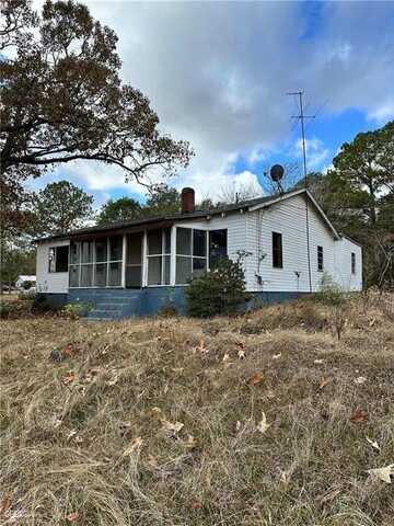 796 Shoemaker Road, West Point, GA 31833