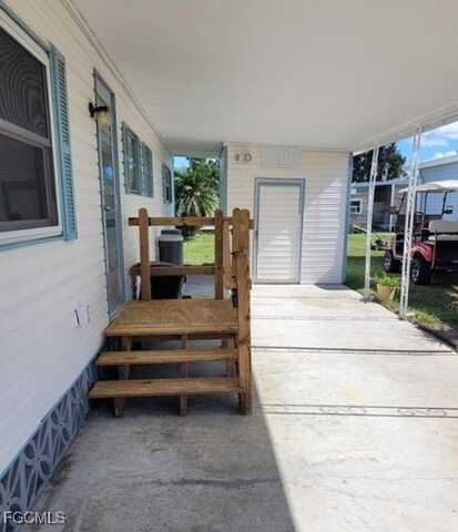 2774 Wedgewood Drive, North Fort Myers, FL 33917
