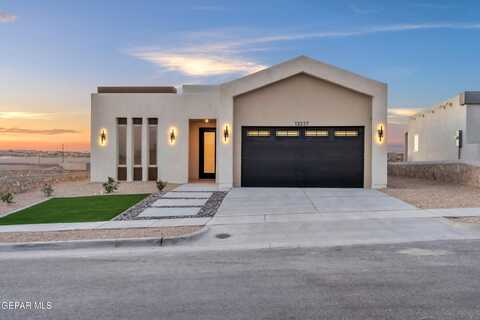 621 Paseo de la Reina Street, Horizon City, TX 79928