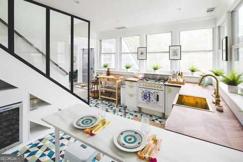 449 Greenwood, Atlanta, GA 30308