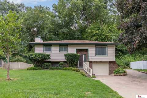 329 Delong Avenue, Council Bluffs, IA 51503