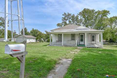 514 N 9Th Street, Wymore, NE 68466