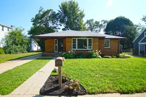 1141 W Larch Avenue, Muskegon, MI 49441