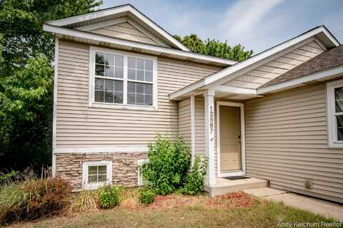 12867 RED MAPLE Lane, Holland, MI 49424