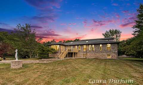 5653 Landsburg Road, Fennville, MI 49408