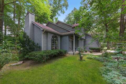 11633 Oakwood Lane, Granger, IN 46530