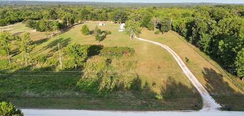 4938 S 172nd Road, Bolivar, MO 65613