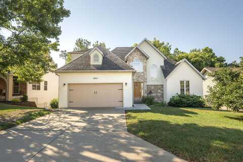 2052 W High Point Street, Springfield, MO 65810