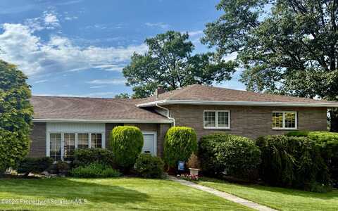 203 Mary Lane, Scranton, PA 18505