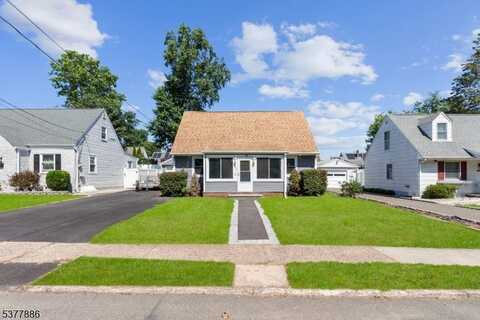 221 Washington Ave, Elmwood Park, NJ 07407