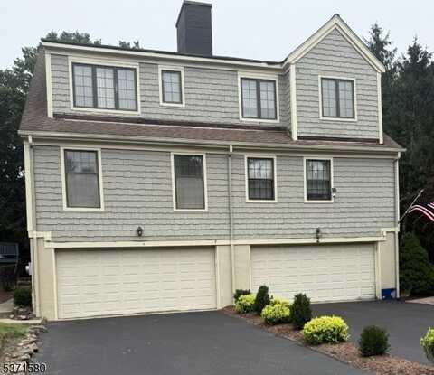 6 Dowitcher Ct, Wayne, NJ 07470