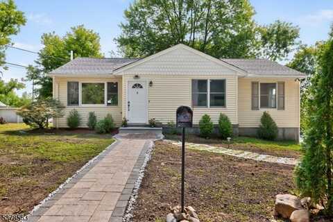 1 Gorge Dr, Wanaque, NJ 07420