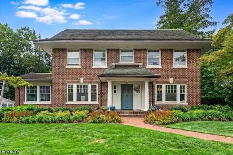 43 Ardsley Rd, Montclair, NJ 07042