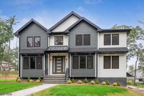 11 Eagles Nest Ter, West Milford, NJ 07480