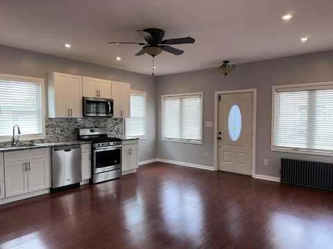 220 LAFAYETTE AVE, Lyndhurst, NJ 07071