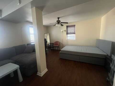 11 BEVERLY PL, Edgewater, NJ 07020
