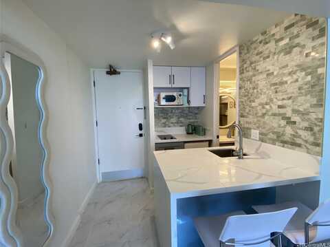 445 Seaside Avenue, Honolulu, HI 96815
