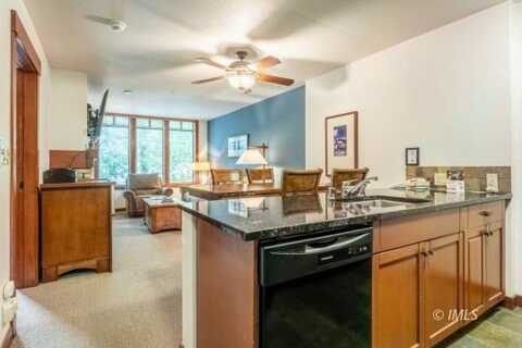 100 Canyon Blvd, Mammoth Lakes, CA 93546