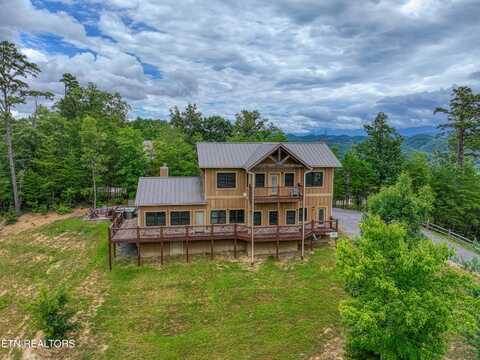 2003 Crown Point Lane, Sevierville, TN 37862