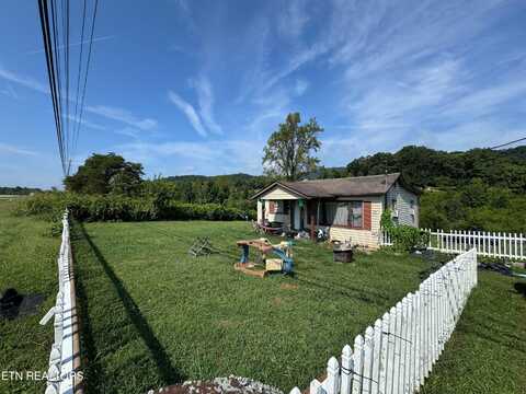 10045 Rutledge Pike, Corryton, TN 37721
