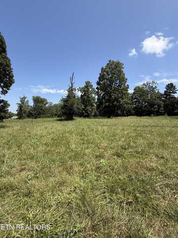 128 Padstow Lane, Lenoir City, TN 37772