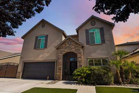 1999 Hayward Street W, Hanford, CA 93230