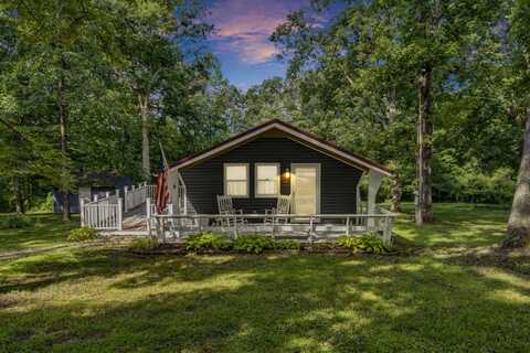 87 White Oak Lane, Morehead, KY 40351