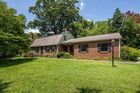 301 Canterbury Drive, Halifax, VA 24558