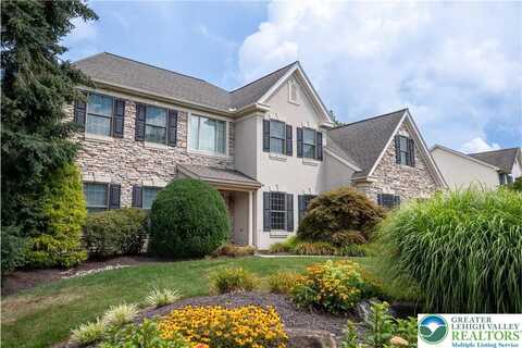 7296 Lochhaven Street, Macungie, PA 18106