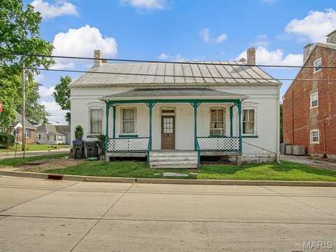 129 S Metter Avenue, Columbia, IL 62236