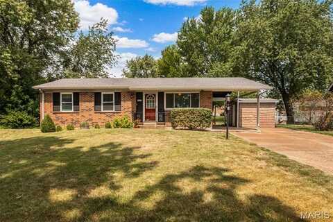 7371 Caione Court, Hazelwood, MO 63042