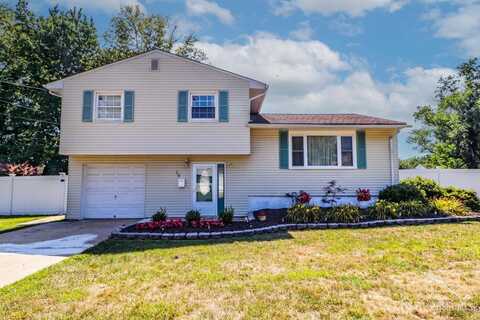 26 Moryan Road, Edison, NJ 08817