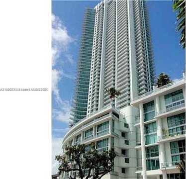 92 SW 3rd St, Miami, FL 33130