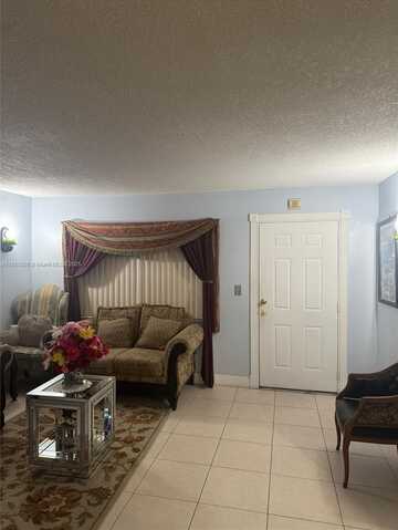 130 NE 202nd Ter, Miami Gardens, FL 33179
