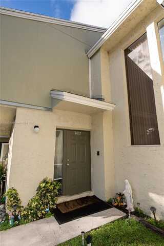8007 Lagos De Campo Blvd, Tamarac, FL 33321