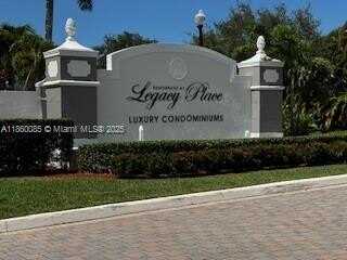 11019 Legacy Ln, Palm Beach Gardens, FL 33410