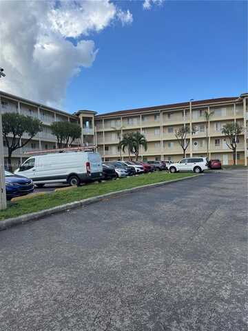 6940 NW 179th St, Hialeah, FL 33015