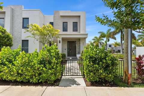 421 NW 17th St, Fort Lauderdale, FL 33311