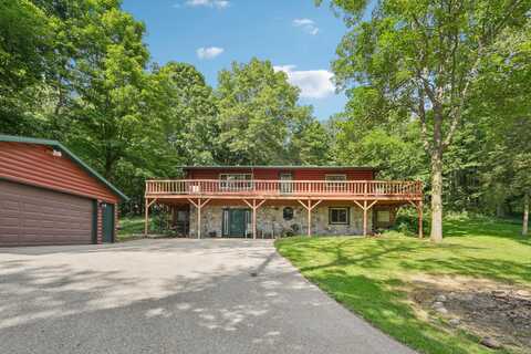 W660 Potter Rd, Burlington, WI 53105