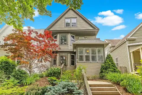 713 E Russell Ave, Milwaukee, WI 53207
