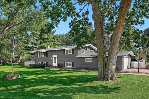 710 Hanson Rd, La Crosse, WI 54603