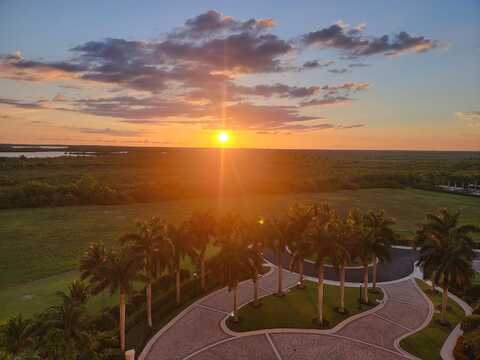 1050 BORGHESE Lane unit: 804, Naples, FL 34114