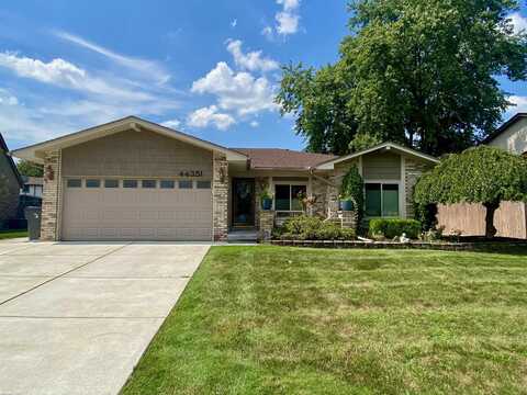 44351 Whitefish Bay, Clinton Township, MI 48038