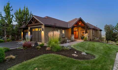 360 Vista Rim Drive, Redmond, OR 97756
