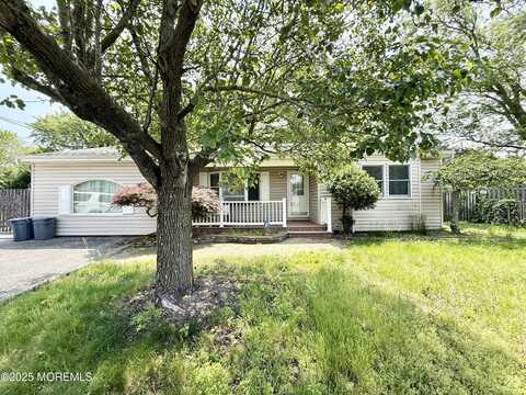 2 Gull Court, Forked River, NJ 08731